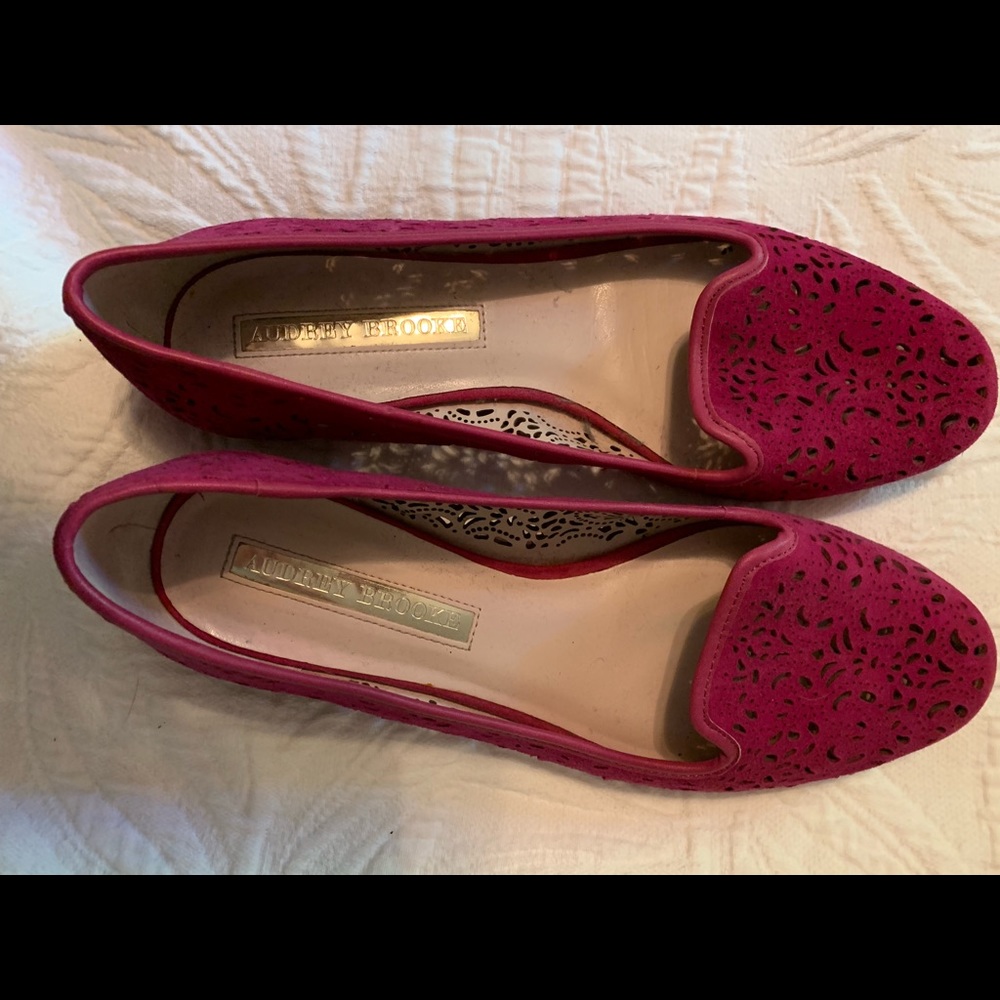 Cutout Loafer